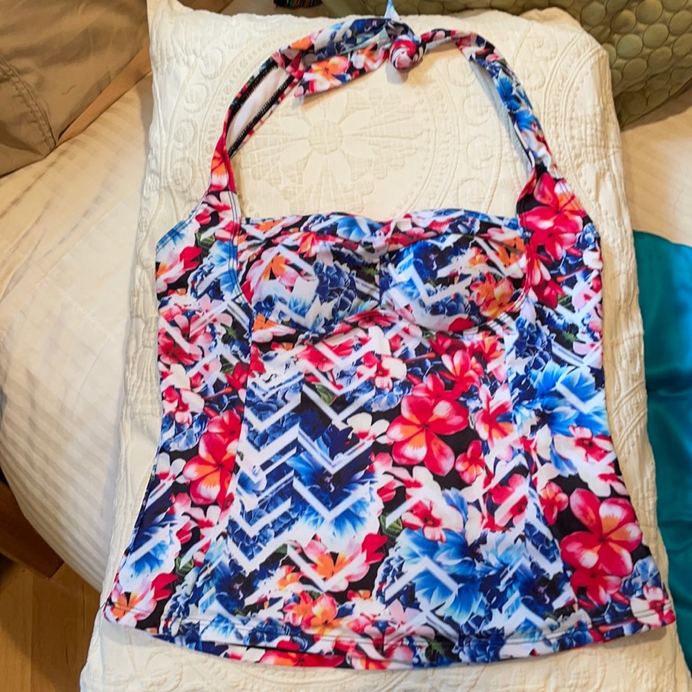 Floral Tankini top 🕶